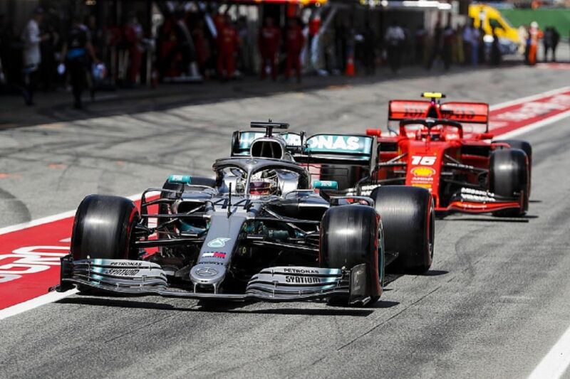 Hamilton: un anno fa ha discusso la possibilità di un contratto in Ferrari