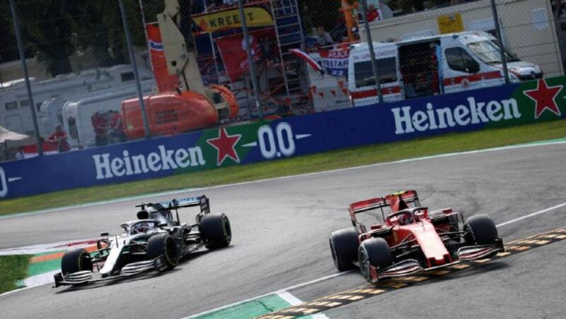 Lewis Hamilton: "se non fossi in lotta per il titolo non mi sarei spostato con Leclerc alla Roggia"