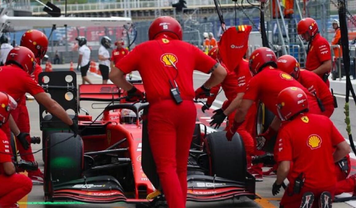 Vettel: penalità evitata per jump start tollerabile