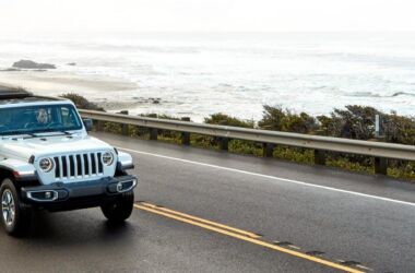 Jeep Wrangler: ecco la versione Sahara Sky Freedom