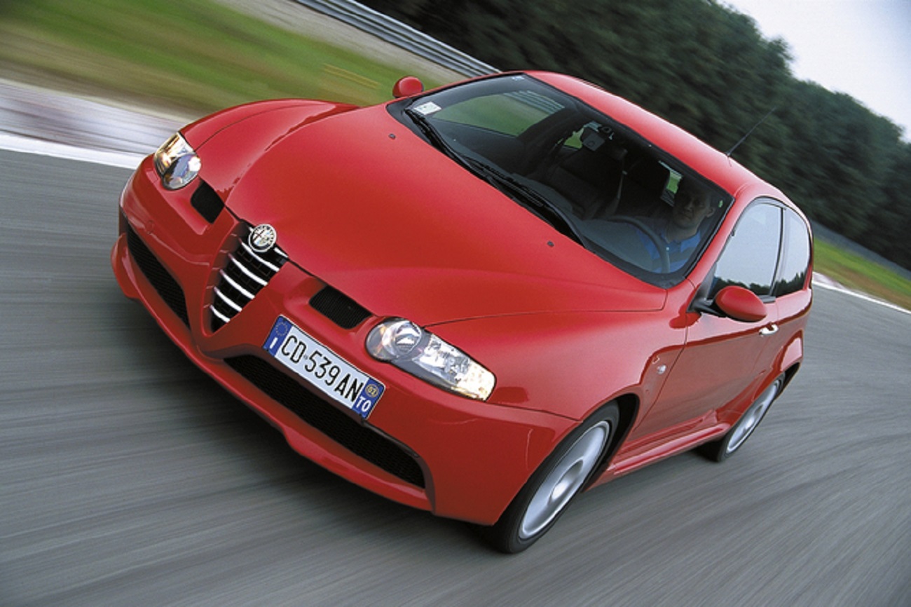 Alfa Romeo 147 GTA: tornano in produzione i paraurti