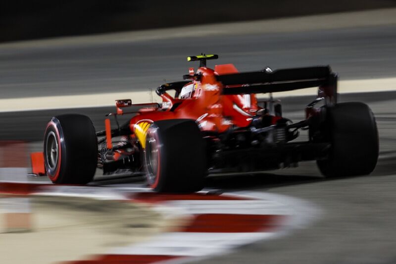 Ferrari: "le auto sono velocissime, ma dalla TV non sembra così"