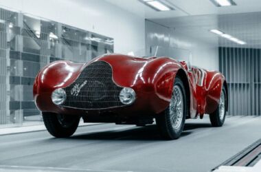 Alfa Romeo 12C Prototipo torna a ruggire e lo fa in grande stile