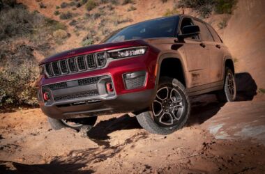 Jeep Grand Cherokee 2022: arriva il configuratore online